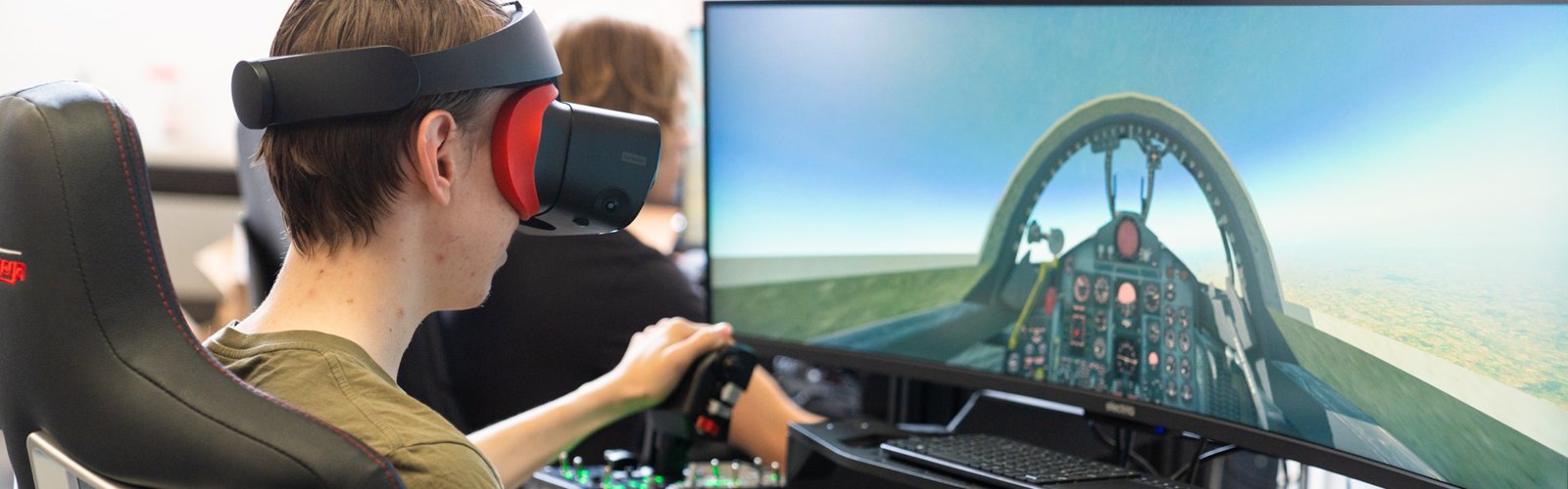 "Hands-on training in UH aerospace