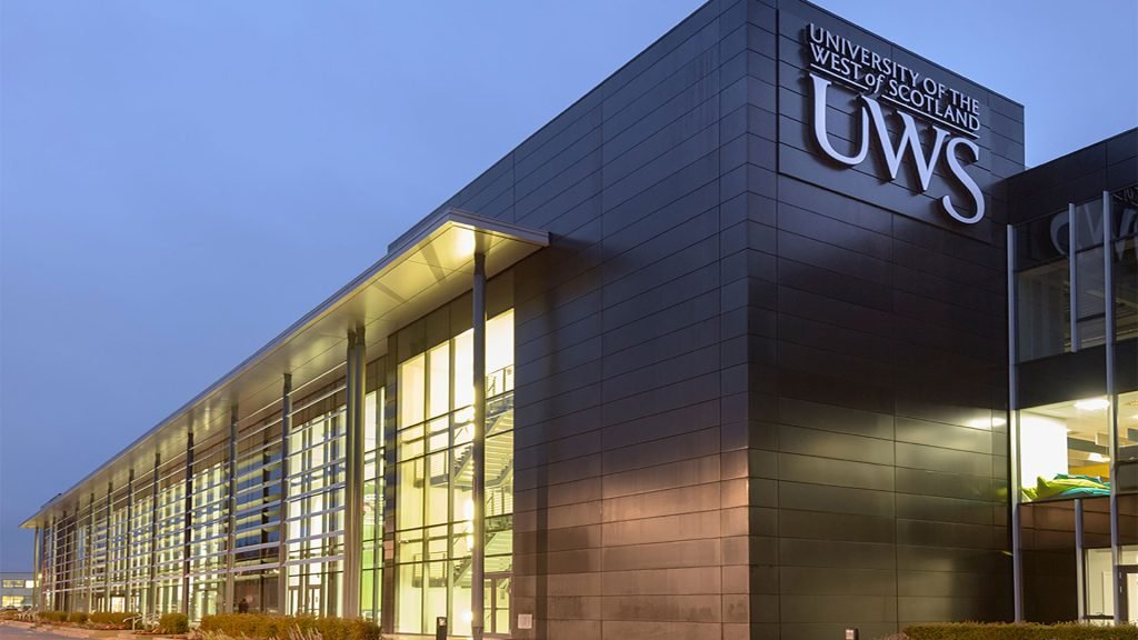 Why Pakistani Students Are Applying to the University of the West of Scotland (UWS) – September 2025 Intake