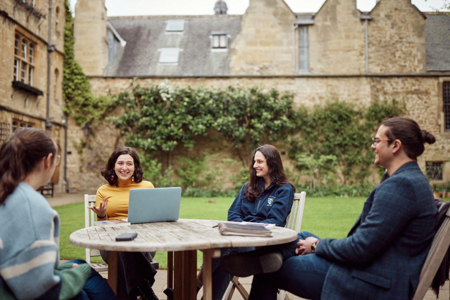 Student life in Lincoln – a safe UK city for Pakistani students