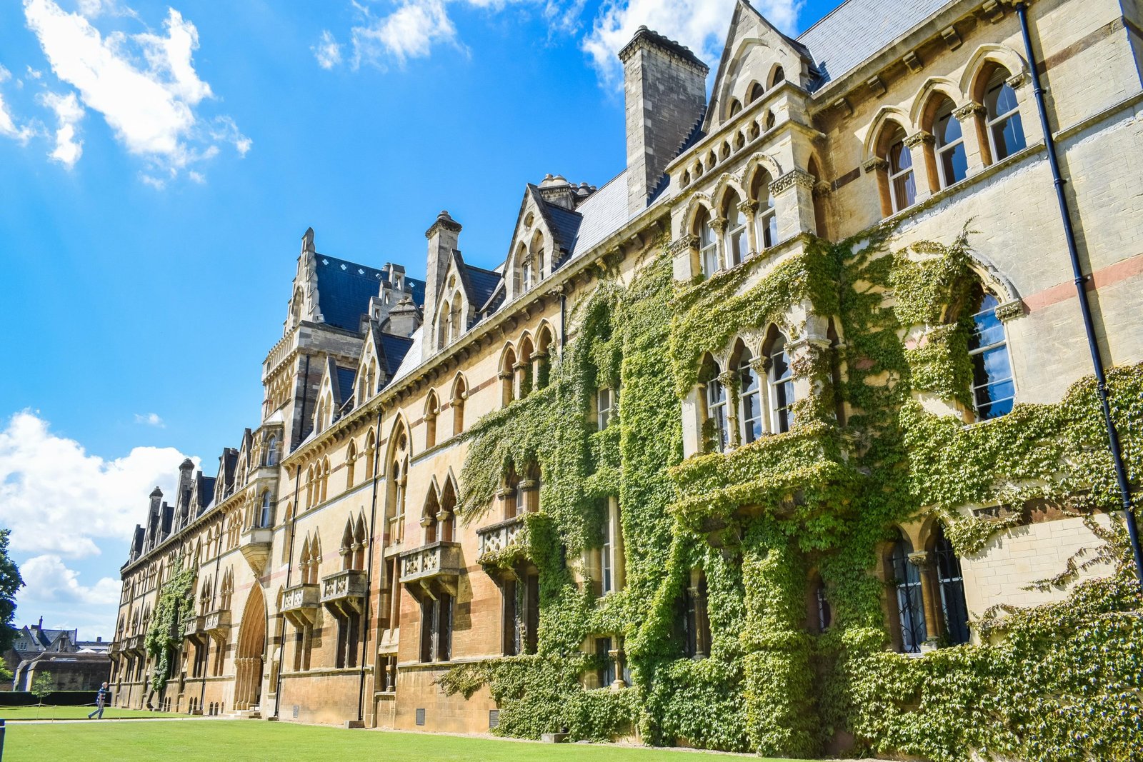 Why Pakistani Students Should Choose Bangor University – Apply for September 2025 Intake