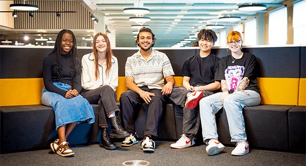 Pakistani international students at Staffordshire University UK Pakistani international students at Staffordshire University UK